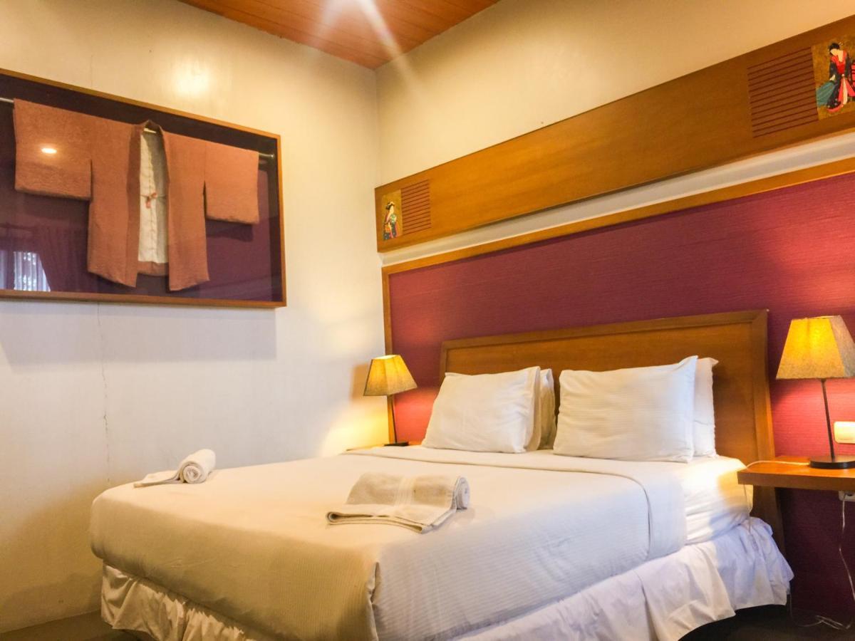Rumah Stroberi Organic Farm & Family Lodge Lembang Exterior foto